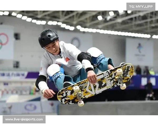 世界滑板锦标赛决赛轮:13岁巴西选手尝试1080度转体历史性动作